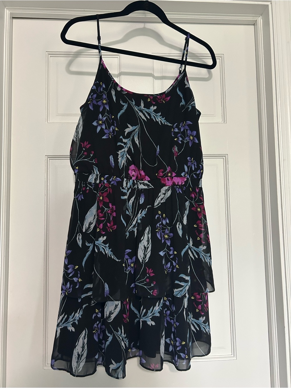 Express medium black floral spaghetti strap ruffle tier sundress casual summer